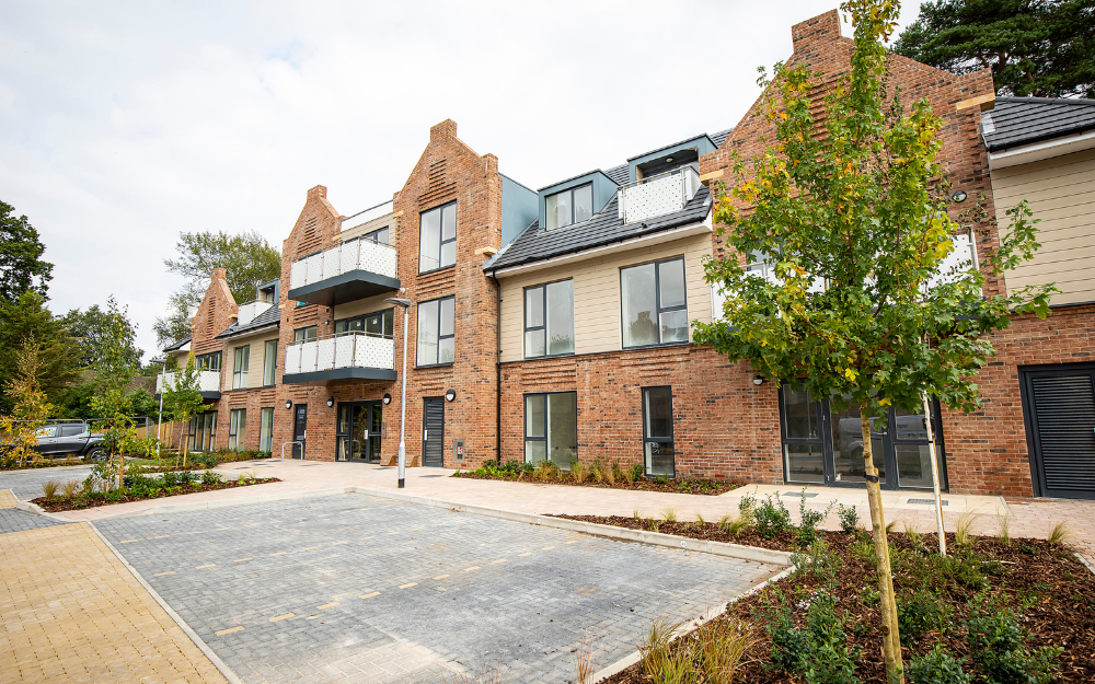 new homes and car park at the Gorse Ride South development