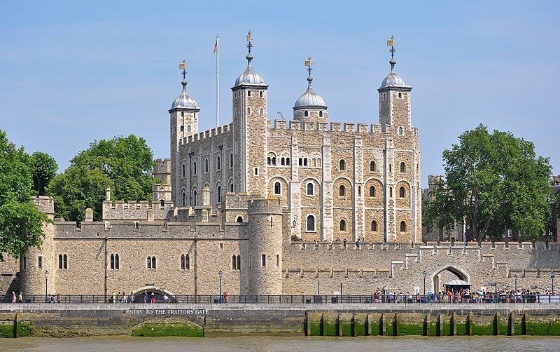 Photo of the Tower of London from across the river Thames 