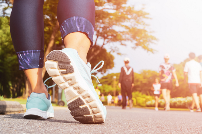 Trainer image of person getting ready to exercise