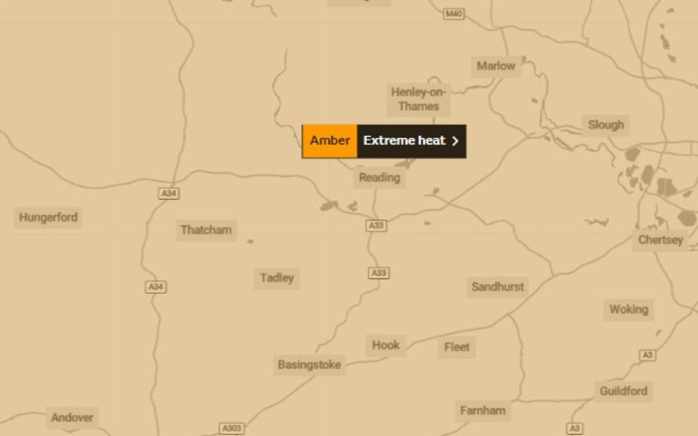 A met office map showing Wokingham Borough under an amber heatwave warning