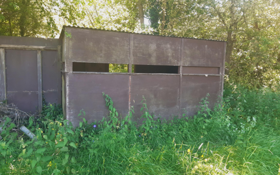 Teal bird hide at Lavell's Lake