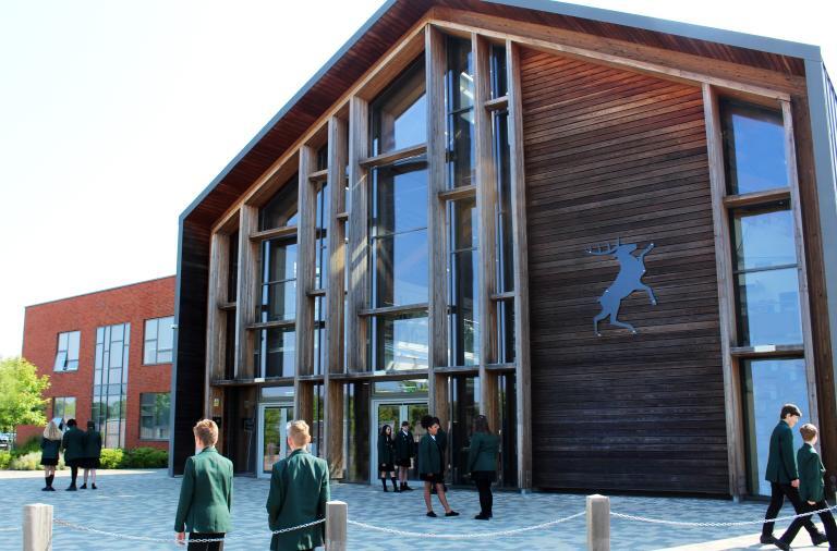 photograph of the front of Bohunt School Wokingham