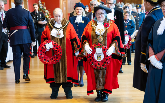 Borough Mayor Cllr Beth Rowland joins the Remembrance service and lays a wreath in Wokingham