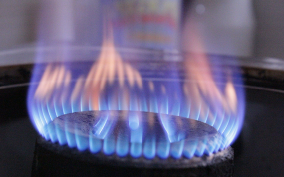 Lit ring on a gas hob