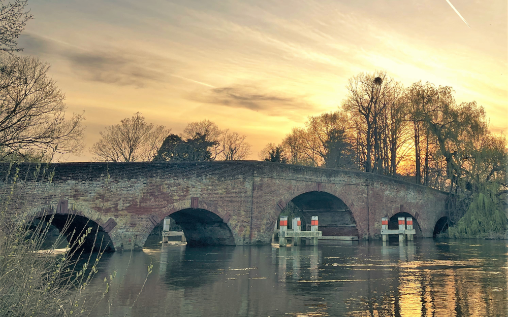 Sonning Bridge with the river Thames running underneath