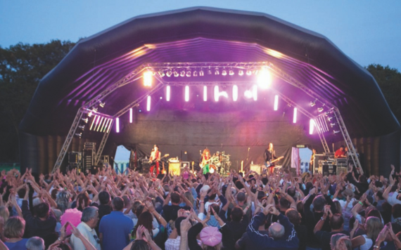 Marvellous festival at Dinton Pastures