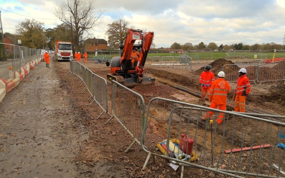 Work being carried out at the junction of Heathlands Road and Easthampstead Road