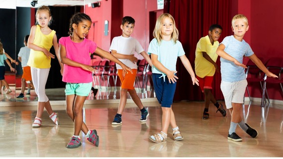 image of children in a dance class