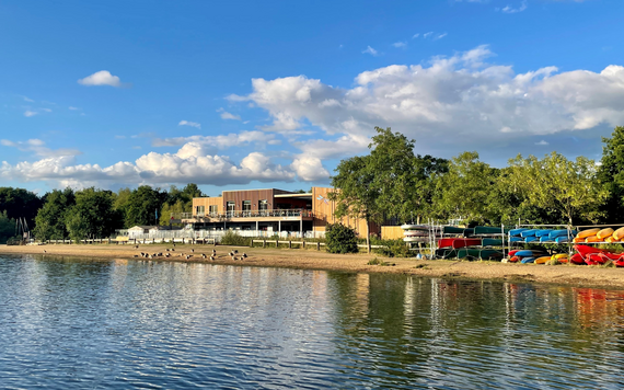Dinton Activity Centre showing the lake and boats