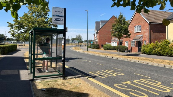Bus shelter and bus stop in Shopwhyke