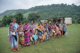 Women lining up to receive vaccine in India