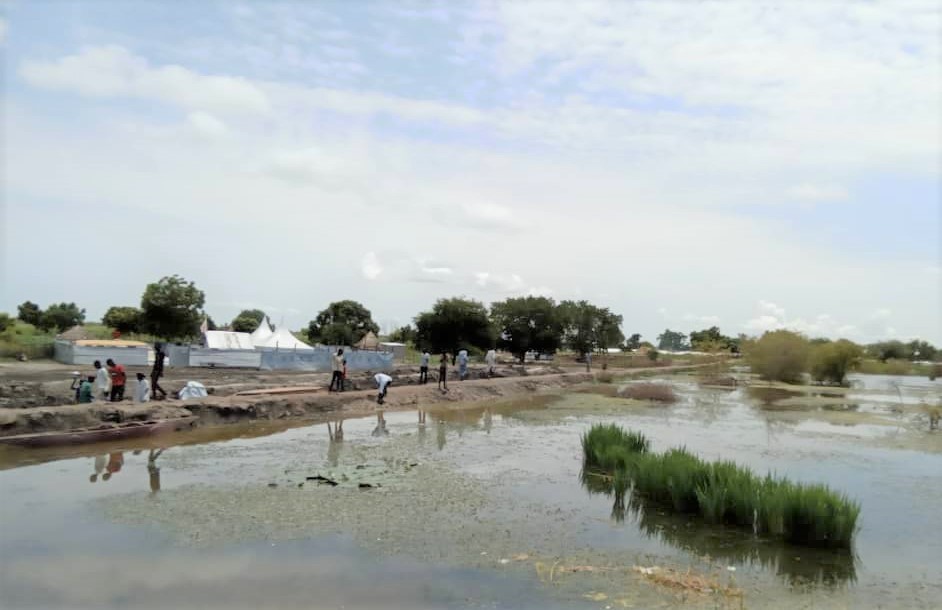 Contaminated flood water near the Bentiu IDP camp is a source of waterborne disease