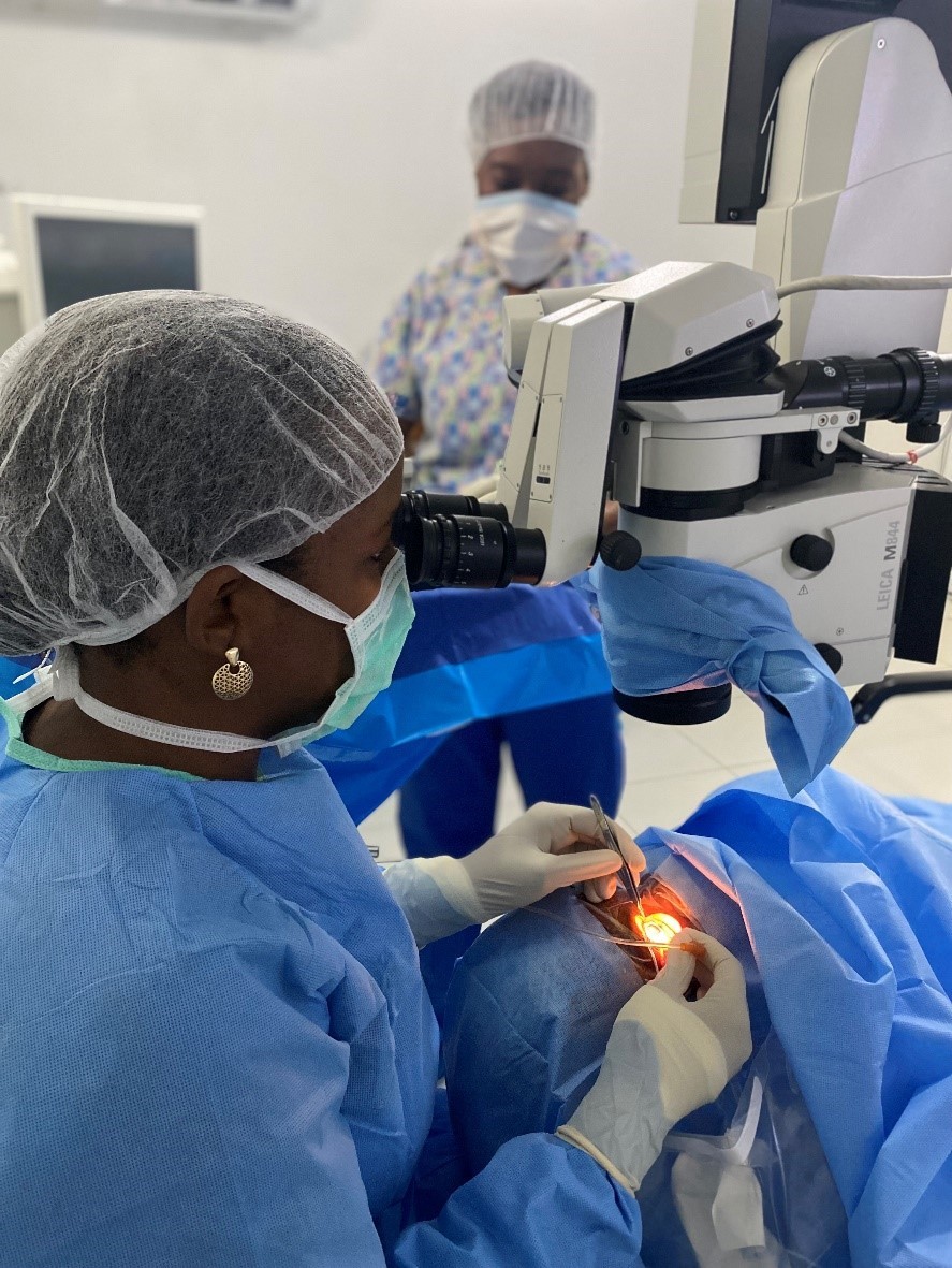 DR. RITZA EUGÈNE CONDUCTING EYE SURGERY AT CLAIRE VISION WITH MEDICAL EQUIPMENT PROVIDED THROUGH LEPP