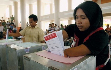 Voting in the 2014 legislative election in Aceh, Indonesia. Photo: IFES