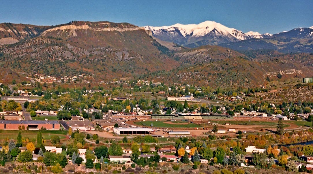 Durango, Colorado cityscape with mountains in the background