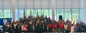 columbus mayor and national service members