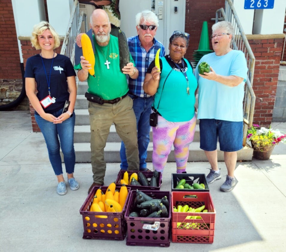 AmeriCorps Seniors volunteers -New Love Center in New Jersey