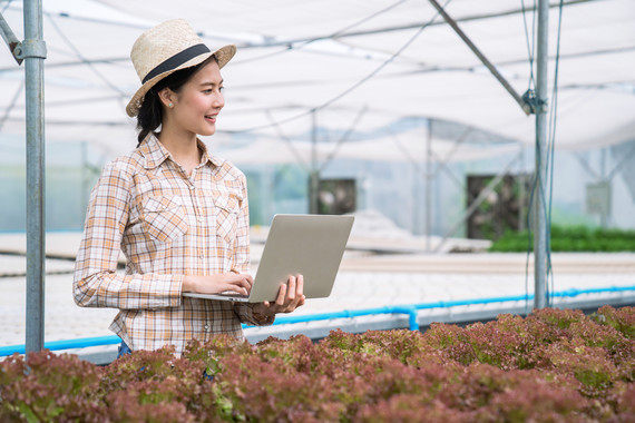 Agricultural Grad Student with laptop