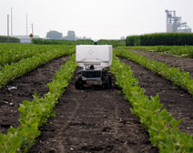 A crop robot, courtesy of University of Illinois Urbana-Champaign.