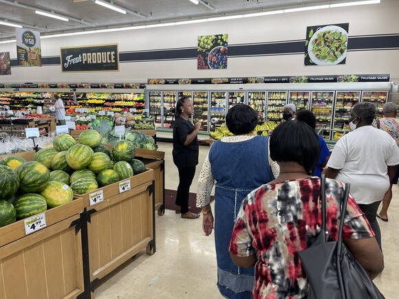 South Carolina State EFNEP program assistant begins supermarket tour. Image courtesy of South Carolina State University.