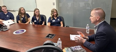 NIFA Director Dr. Jaye Hamby visiting with South Carolian 4-H and FFA members.