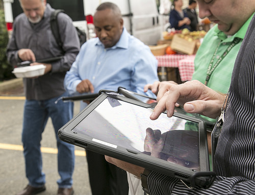 Visitors to USDA’s Farmers Market on Sept. 30, 2016, weren’t playing Pokemon. They were helping with a behavioral economics field study about food choices.