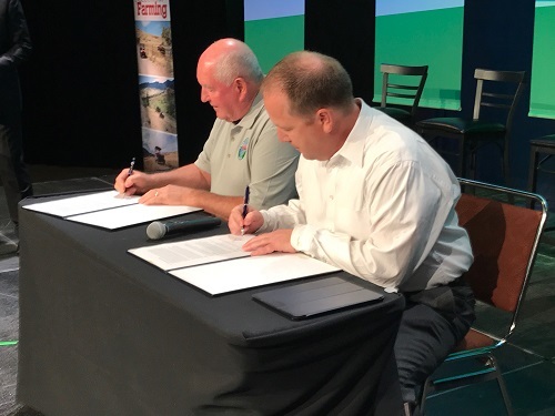 U.S. Agriculture Secretary Perdue signing the SCORE Agreement