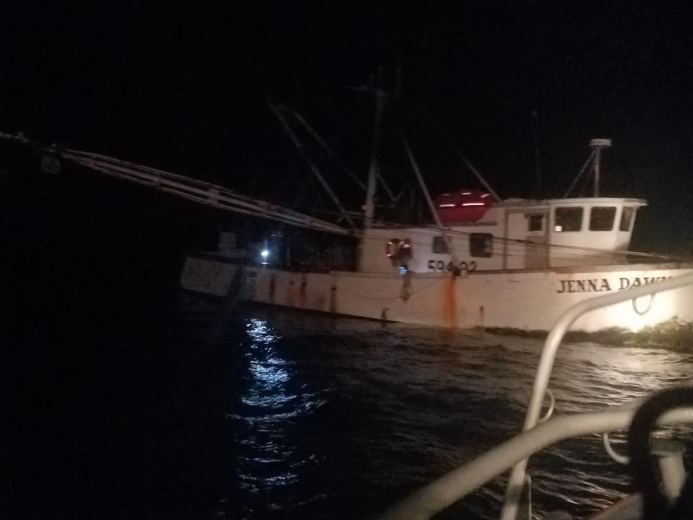 Coast Guard rescues 2 fisherman near Port Aransas, Texas