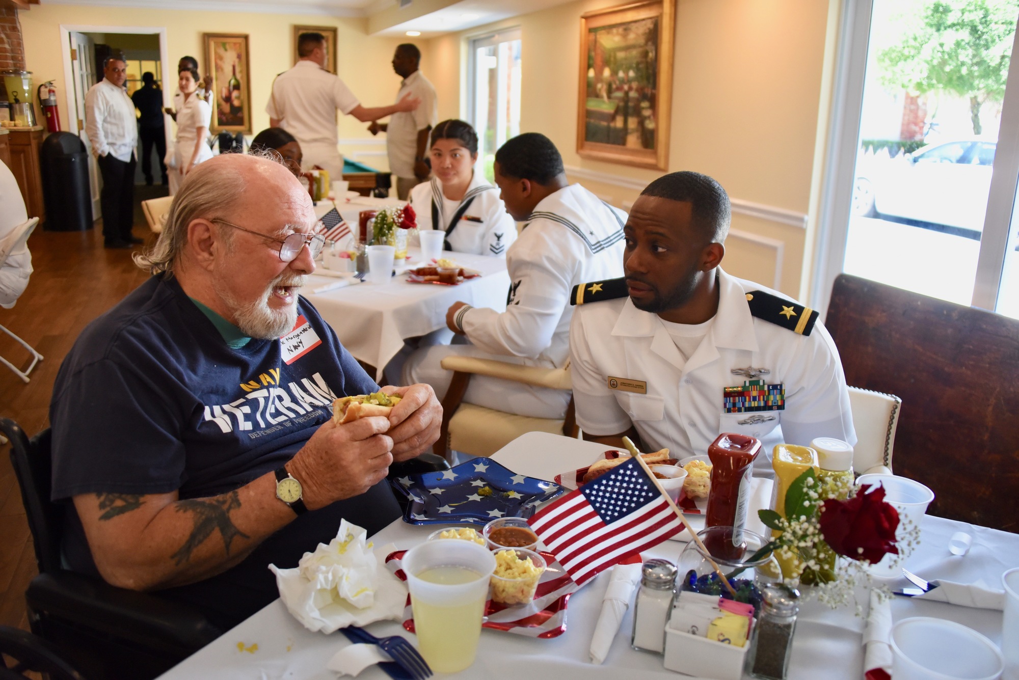 Coast Guard, Navy participate in Salute to Veterans