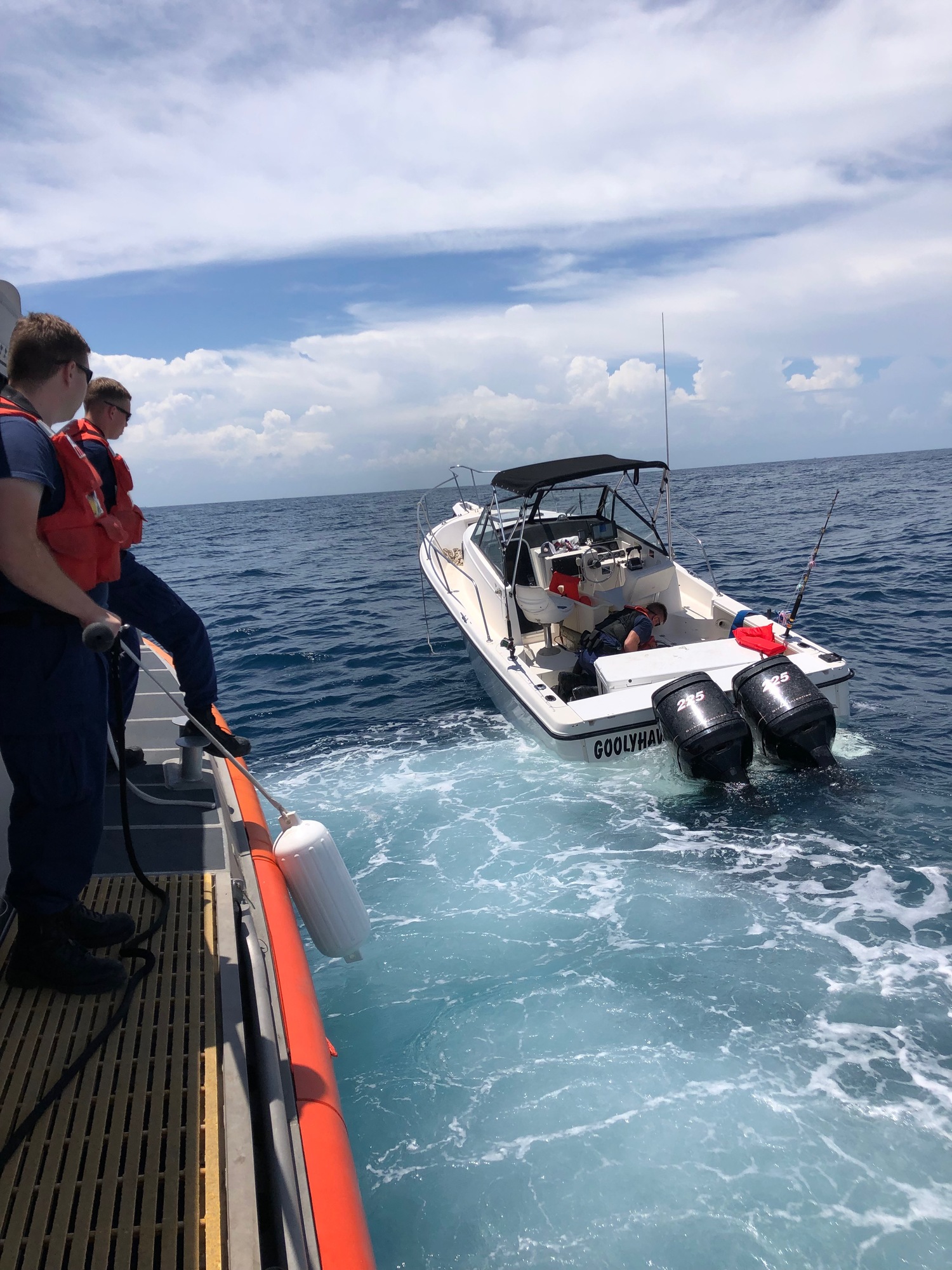 Coast Guard, good Samaritan assist 4 mariners aboard vessel taking on water near Port Aransas, Texas
