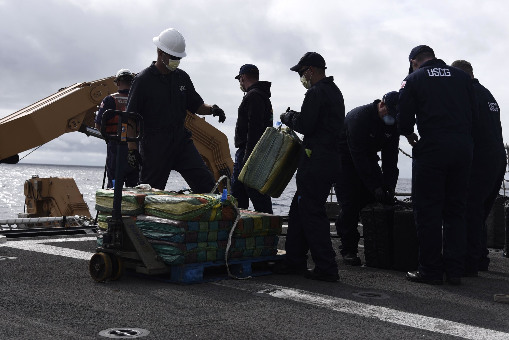 Coast Guard Cutter Bertholf crews interdict suspected drug-smuggling vessel in Eastern Pacific Ocean