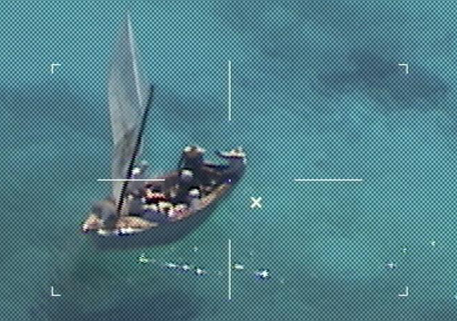 Coast Guard transfers 9 migrants to Bahamian authorities