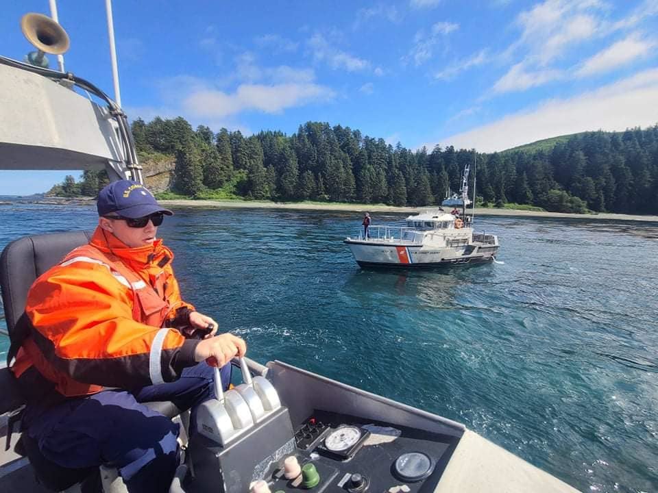 Coast Guard Station Neah Bay 47-foot Motor Lifeboat crew
