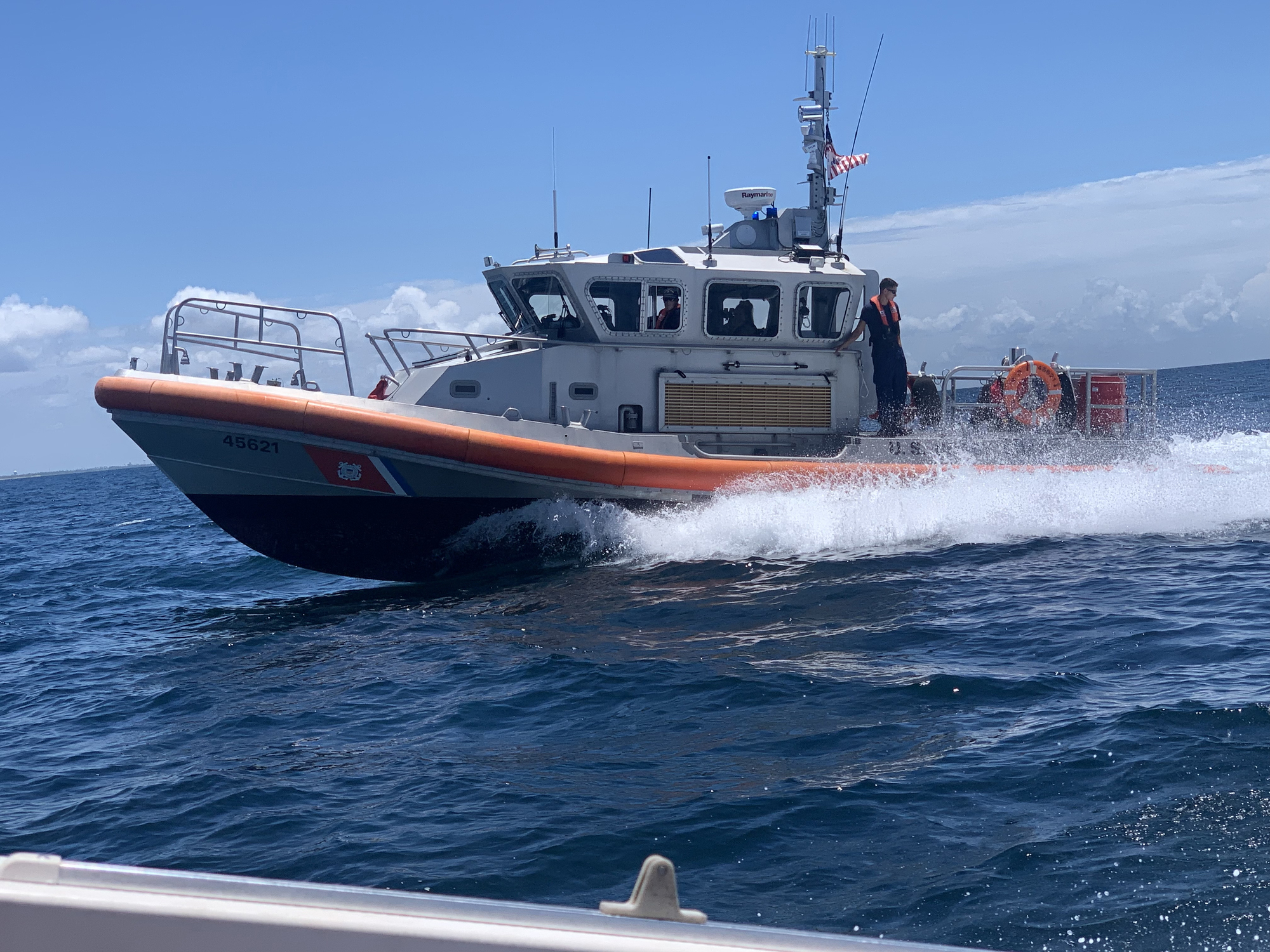 PHOTOS AVAILABLE : Coast Guard rescues 4 boaters from vessel near Panama  City, FL