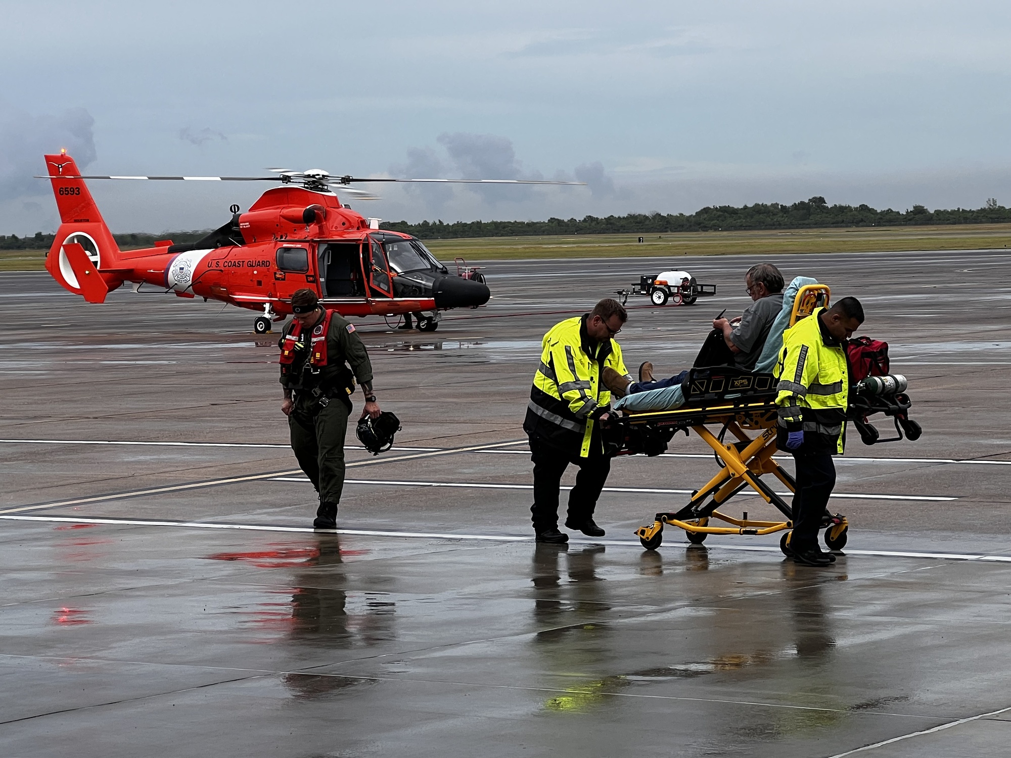 PHOTOS AVAILABLE: Coast Guard Medevacs Man From Vessel 80 Miles ...