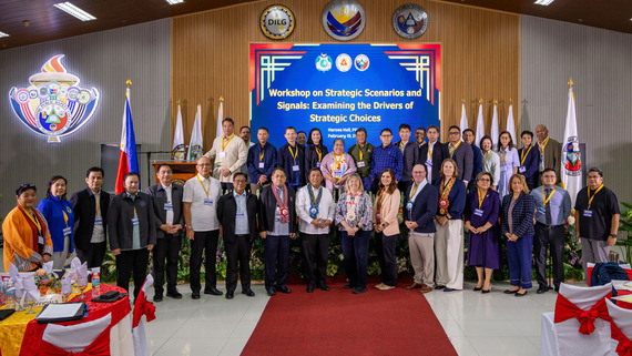DKI APCSS faculty engaged with the Philippines