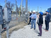 Director Robinson Visits EPRI's Transmission and Distribution Research Laboratory