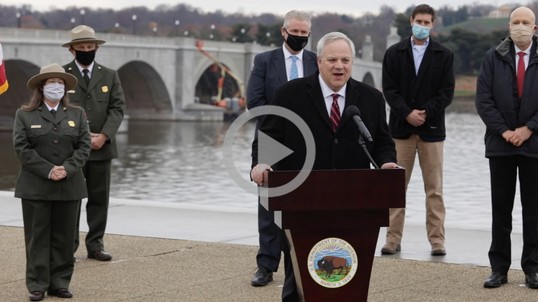 Bernhardt speaks at Arlington Memorial Bridge 