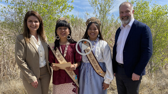 Deputy Secretary Beaudreau stands with members of the Gila River Indian Community
