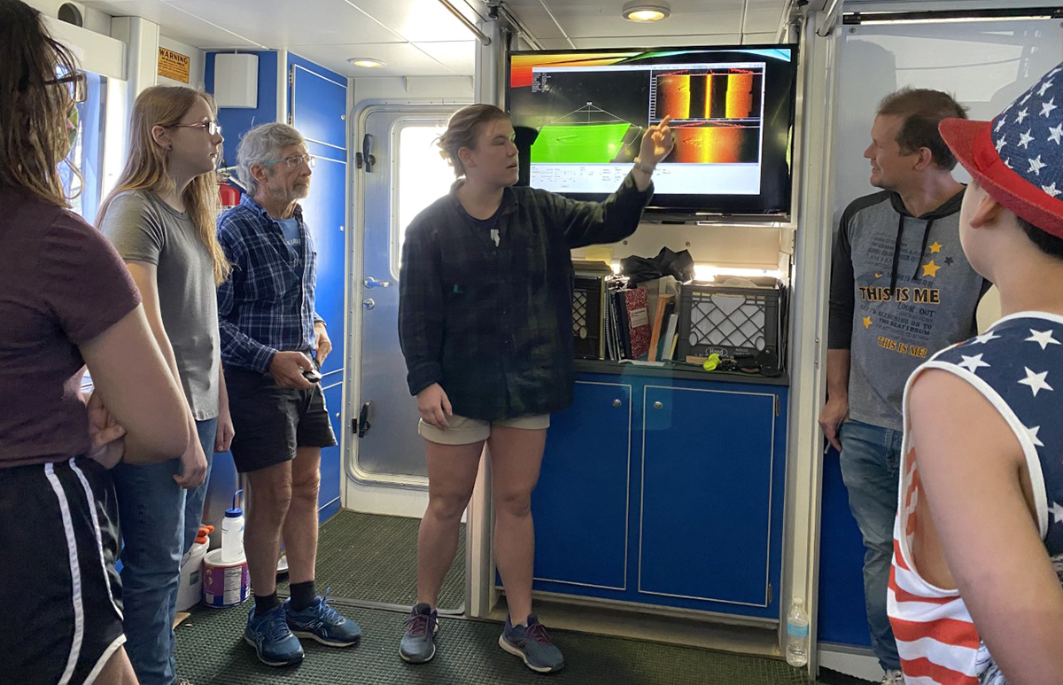 ERCA_enews_Seneca Lake_Students learn about the project aboard the research vessel