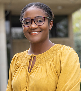 Rosheka Faulkner Headshot