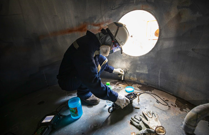 Evaluate exposure to know whether hydrogen sulfide gas is present and at what levels.