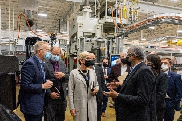 Secretary Granholm visiting the Manufacturing Demonstration Facility at Oak Ridge National Laboratory