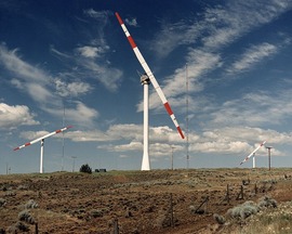 An early, simple wind turbine with just two blades. 
