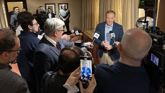 Administrator Zeldin speaks at Long Island Association event.