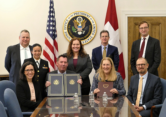 FDA and Swissmedic signing the US-Swiss MRA