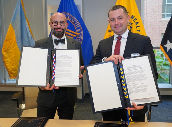 Abdoo and Babenko show off signed confidentiality commitment