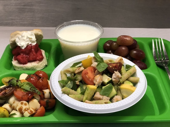 School lunch tray: Pesto Pasta Primavera