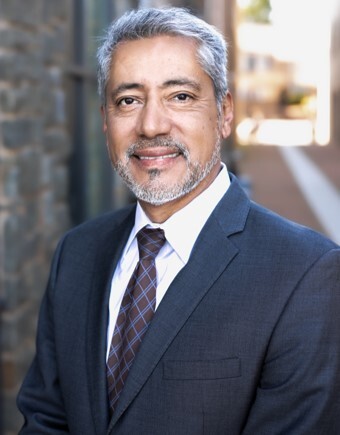 Dr. Luis Padilla