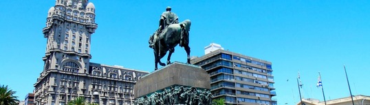 photo of José Artigas statue and surroundings in Plaza Independencia in Montevideo, Uruguay